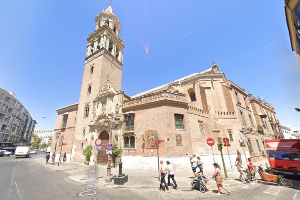 Appartamento Atico Plaza Cristo De Burgos Siviglia Esterno foto